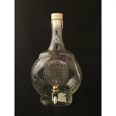 Csatos üveg óncímkével