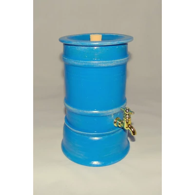 Hordó formájú csapos tároló kék